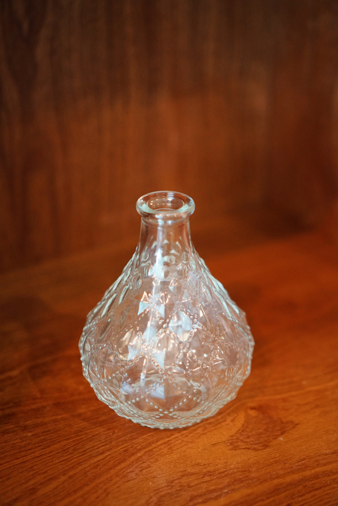 Pear-Cut Bud Vase